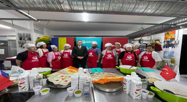 Rumenler Türk mutfağının zeytinyağlı yemeklerine hayran kaldı
