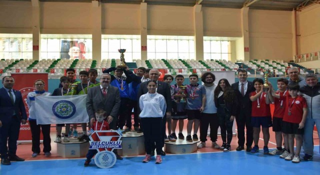 Salihlide minik raketlere ödülleri verildi