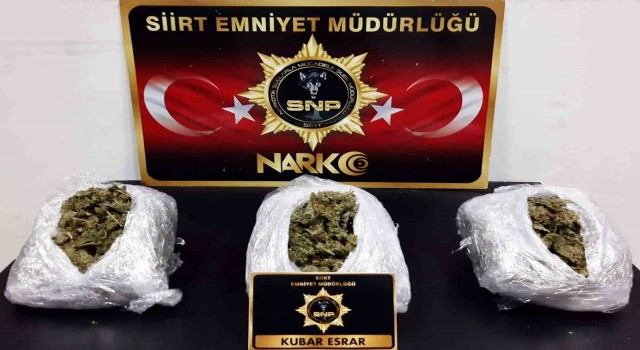 Siirtte 2 kilo 400 gram kubar esrar yakalandı