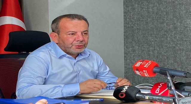 Tanju Özcan CHP'ye geri döndü