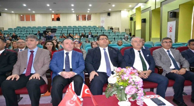 “Teknoloji ve eğitim bölgesel çalıştayı Erzurumda düzenlendi