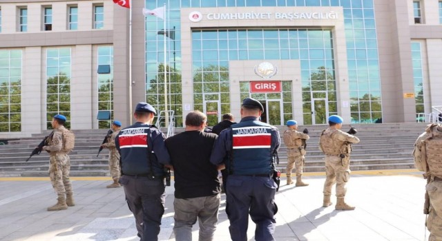 Terör örgütlerine yönelik operasyonda 255 şüpheli yakalandı