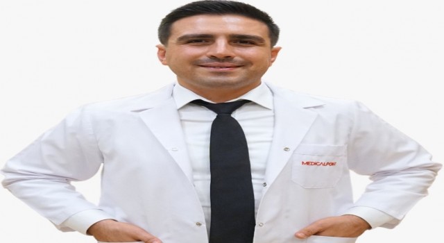 Uzm. Dr. Uzun, saç dökülmesi ve tedavisi hakkında bilgi verdi