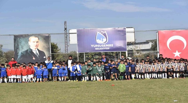 Yunusemrede 100. Yıl Ara Tatil Futbol Turnuvası yapıldı