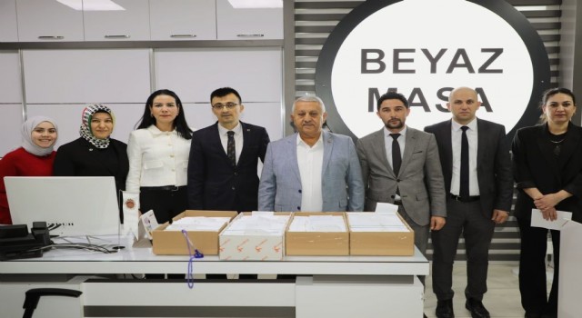 3 bin 690 öğrenciye 5 ay boyunca 350 TLlik burs verilecek