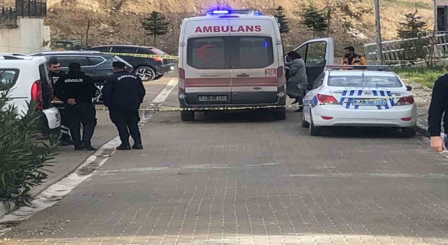 Denizli’de 3. kattan düşen işçi hayatını kaybetti