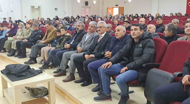 Adilcevazda “Kanayan Yaramız Filistin” programı düzenlendi
