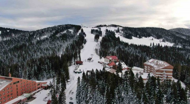 Anadolunun yüce dağı Ilgaz, kayak sezonu için hazırlıklarını tamamladı