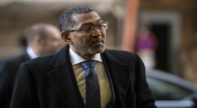 Angola, OPEC'ten ayrılma kararı kaldı