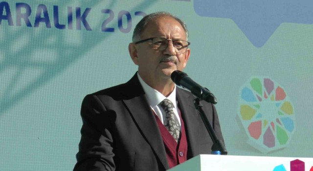 Bakan Özhaseki: Burada 500'e yakın aktif fay hattı var!