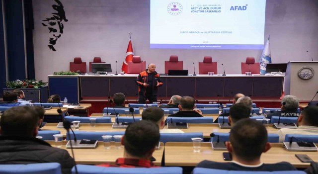 Başkan Büyükkılıç, AFAD Akrediteli Kentsel Arama Kurtarma Ekipleri Eğitimine katıldı