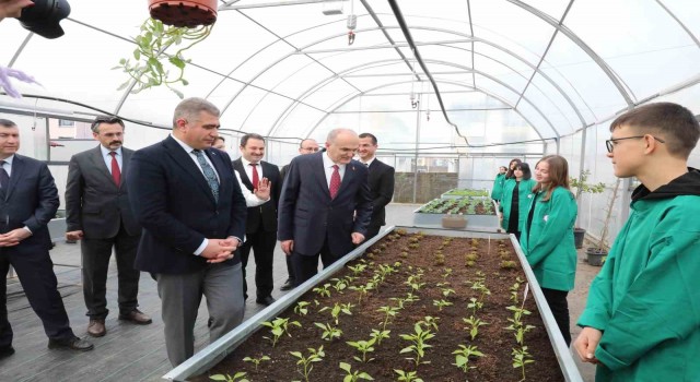 Başkan Özlü, tarıma desteği sürdürüyor