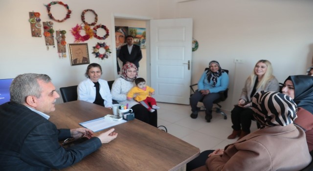 Beyazgül, vatandaşlarla bir araya geldi