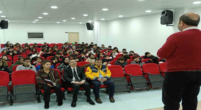 Bingölde öğretmen ve öğrencilere ilk yardım semineri