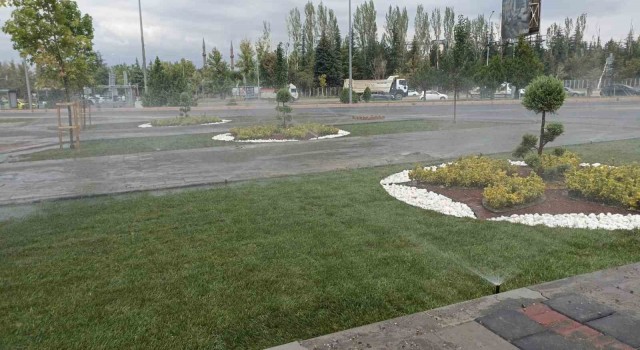 Büyükşehirden yağmurlama ve damla sulama sistemi