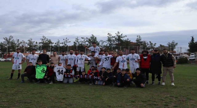Çal Belediyespor, Acıpayam Belediyesporu 4-1 mağlup etti