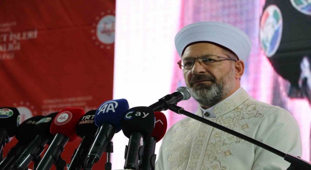 Diyanet İşleri Başkanı Erbaş: “Rabbimizin vermiş olduğu kitapların ya da mesajların özetidir Kuran-ı Kerim”