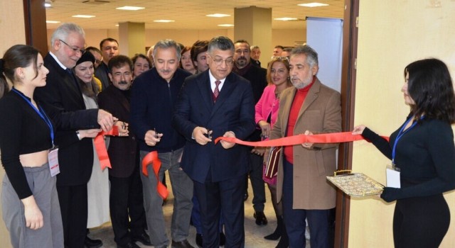 DPÜdeki Uluslararası Etkileşimli Sanat Çalıştayı açılan sergiyle sona erdi