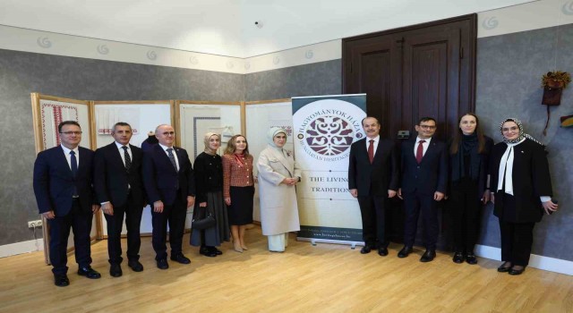 Emine Erdoğan Macaristan Parlamento Binası ile Türk-Macar Kültür Yılına özel sergiyi gezdi