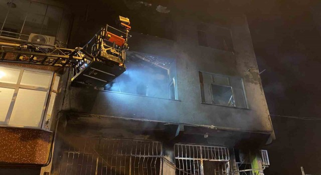 Esenlerde yangında can pazarı: 1 kişi hayatını kaybetti, 1i ağır 5 kişi kişi yaralandı