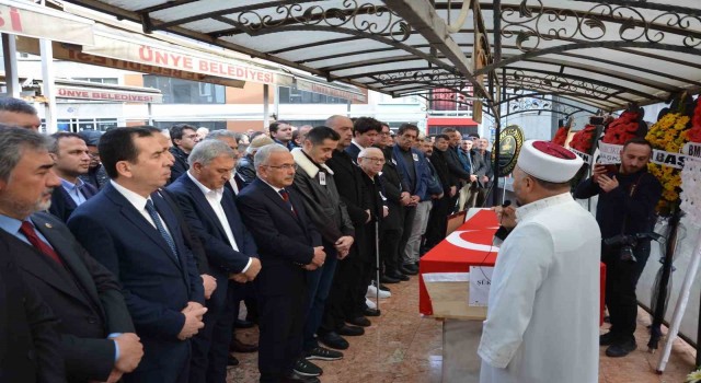 Eski Bakan Şükrü Yürür son yolculuğuna uğurlandı