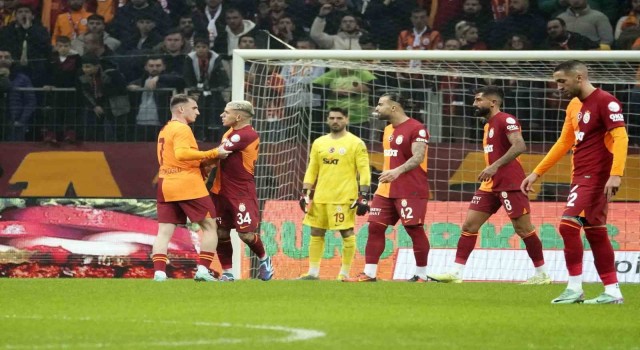 Galatasaray evindeki yenilmezlik serisini 25'e çıkardı
