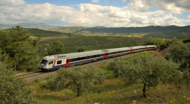 ‘Göller Ekspresi İzmir ile Isparta arasında gündüz seferlerine başlıyor