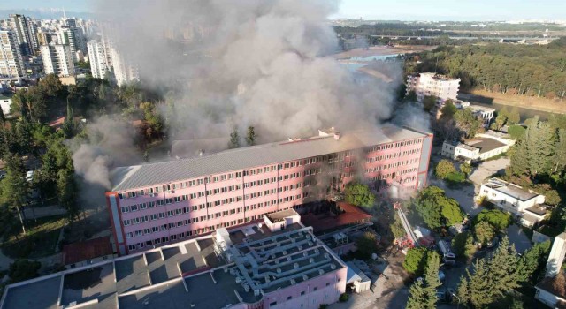 Hastane yangını dron ile görüntülendi
