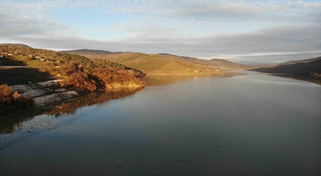 İstanbula içme suyu temini sağlayan baraj yüzde 100 doluluğa ulaştı