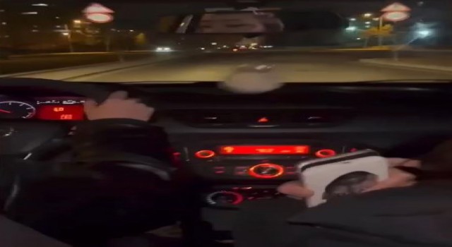 İstanbulda direksiyon başında tehlikeli hareket yapan kadın sürücü kamerada
