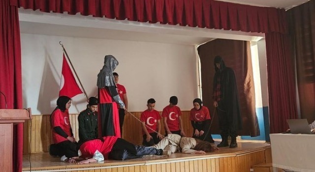 İstiklal Şairi Mehmet Akif Ersoy Çıldırda anıldı