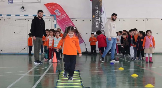 Karamanda “Eğlenceli Çocuk Atletizm Oyunları” devam ediyor