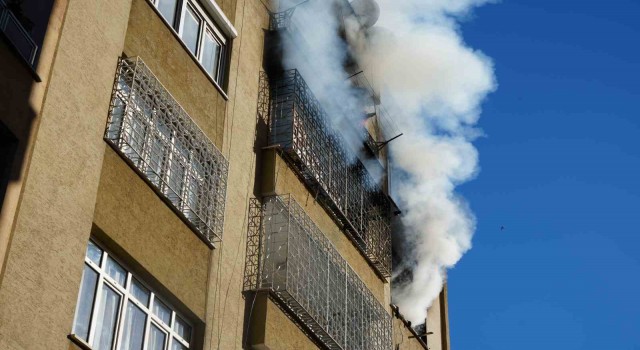 Kiliste 5 katlı binada çıkan yangın korkuttu