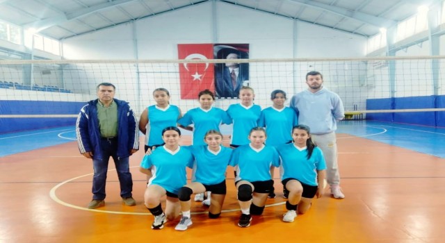 Köyceğizde öğrenciler şampiyonluk için ter dökecek