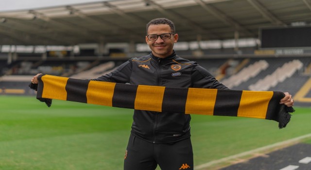 Liam Rosenior, 3 yıl daha Hull Cityde