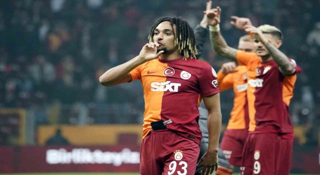 Maç sonu 3lüsü Sacha Boeydan