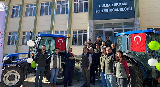 Mersin’de orman köylülerine traktör desteği verildi