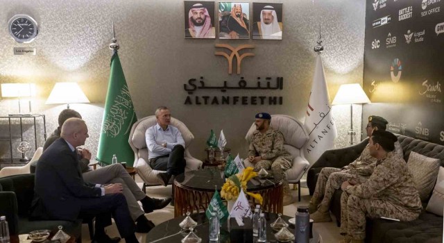 NATO Genel Sekreteri Stoltenberg, Suudi Arabistan'da