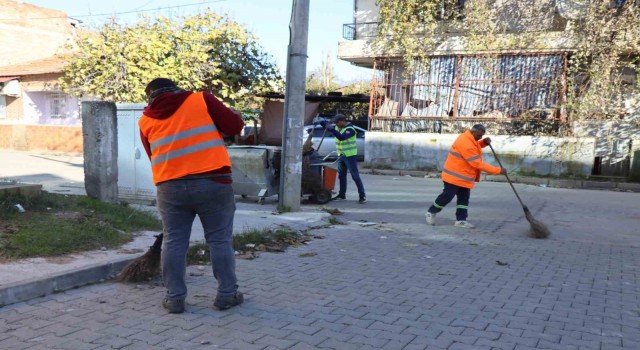 Nazilli Belediyesi Temizli İşleri Müdürlüğü çalışmalarını sürdürüyor