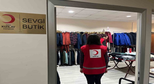 Öğrencilerin kıyafet ve bot ihtiyacını karşılayabileceği butik ESOGÜde açıldı