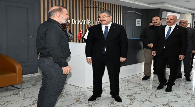 Osmaniye Valisi Dr. Erdinç Yılmaz, esnaf ve vatandaşları ziyaret etti