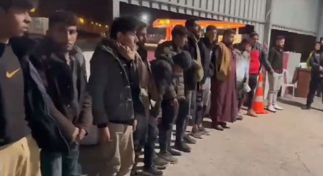 Osmaniye'de 12 düzensiz göçmen yakalandı, 3 organizatör tutuklandı