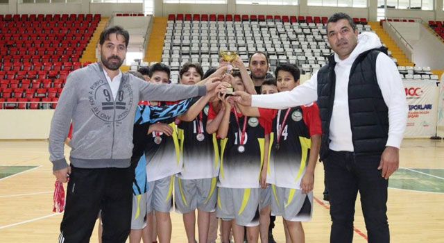Osmaniye'de Hentbol İl Birinciliği Müsabakaları Tamamlandı
