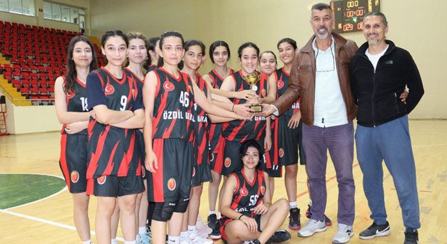 Osmaniye'de Okul Sporları Basketbol Müsabakaları Tamamlandı