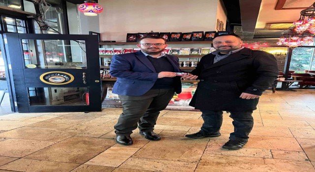 Plato AVMden tüm mağaza çalışanlarına sürpriz