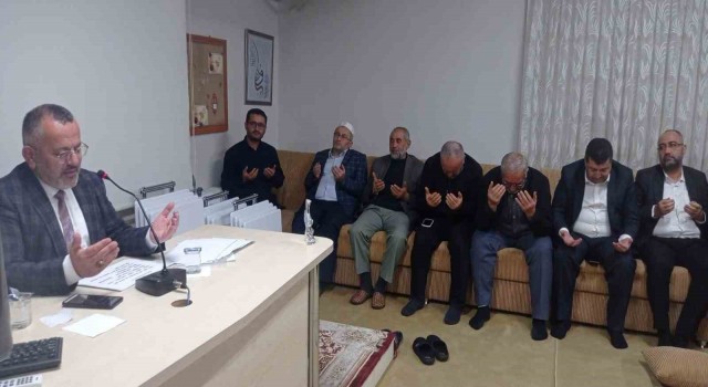 Prof. Dr. Kadir Özköse: Mesneviyi okuyup Müslüman olan çok sayıda insan var