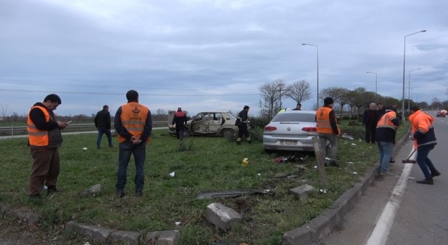 Samsunda iki otomobil çarpıştı: 3 yaralı
