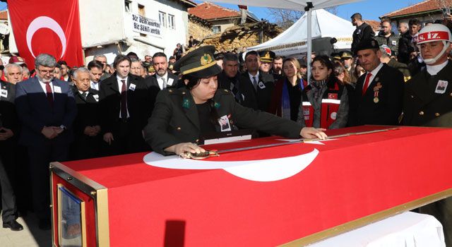 Şehit Askerler, Son Yolculuklarına Uğurlandı