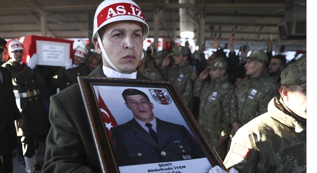 Şehit Uzman Çavuş İyem, Gaziantep’te son yolculuğuna uğurlandı