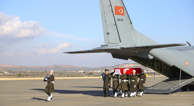 Şehit Uzman Çavuş İyem’in cenazesi Gaziantep’e getirildi